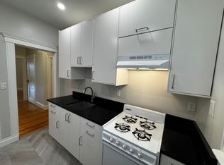 235 Rawson Rd APT 4, Brookline, MA 02445