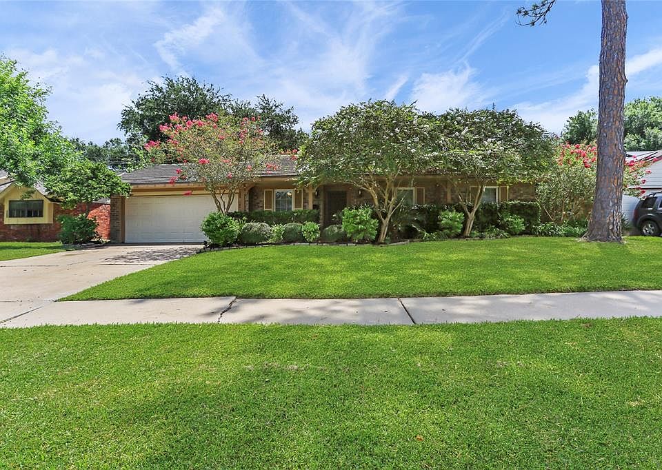 1st image of 2313 Willow Blvd
