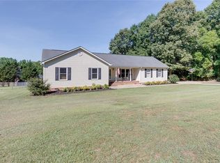 634 Mountain View Rd, Williamston, SC 29697
