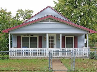 503 W Sterling St, Coffeyville, KS 67337
