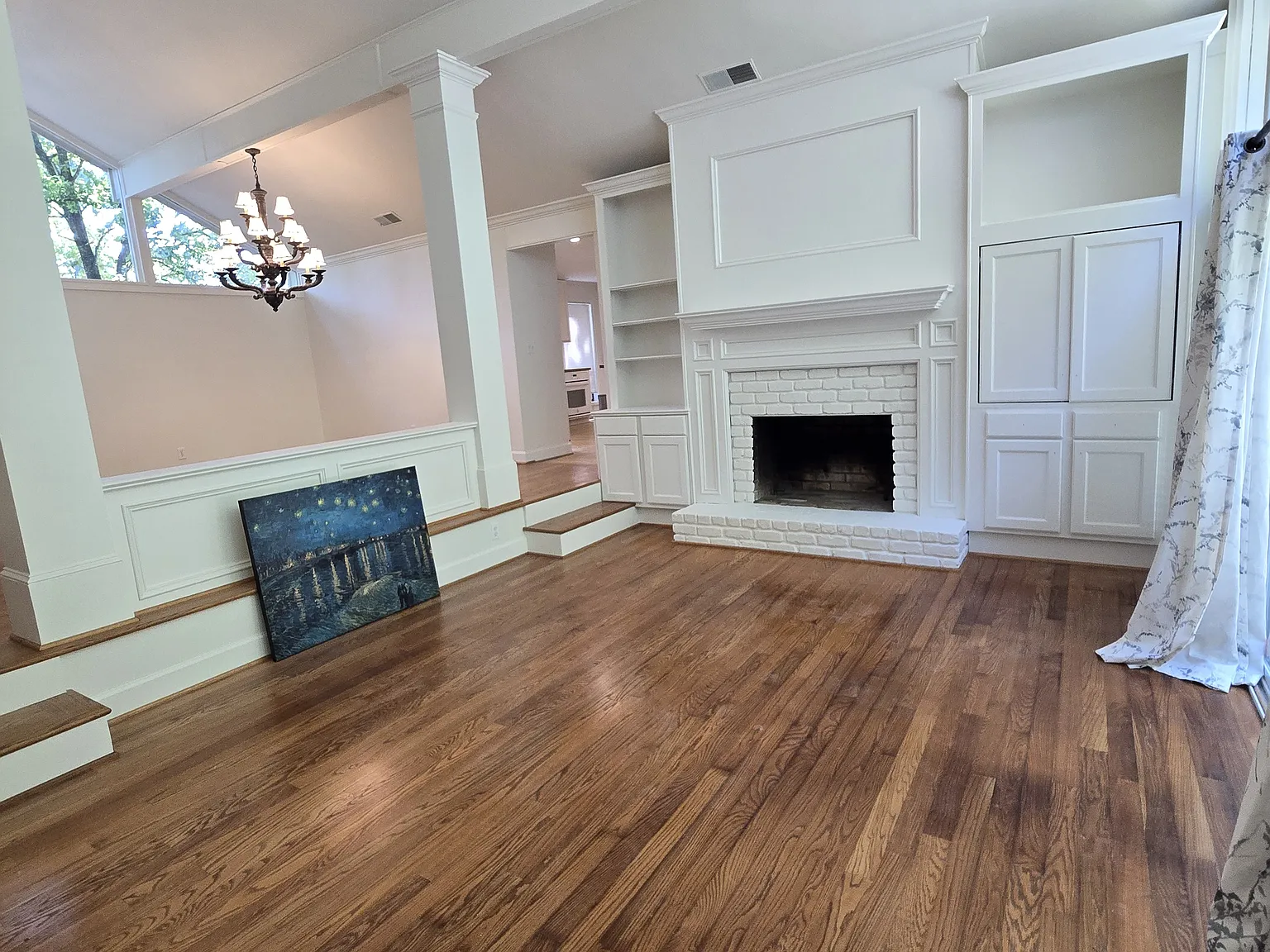 4 bed, 2.5 bath, 2647 sqft, $3,195 — Photo 4