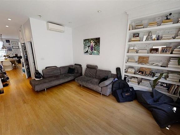 3rd image of 26 W 119th St #2/3