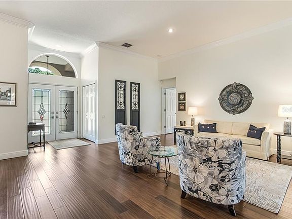 5th image of 2071 Tocobaga Ln