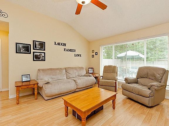 3rd image of 2907 Sand Reef Ct