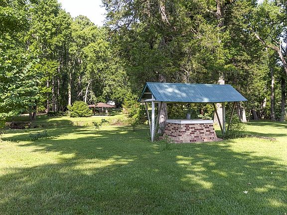 3rd image of 2531 Fm 2021