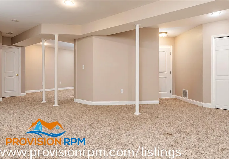 618 Cypress Ln — Photo 29