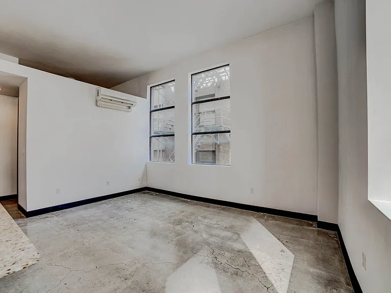 Vandever Lofts — Photo 12