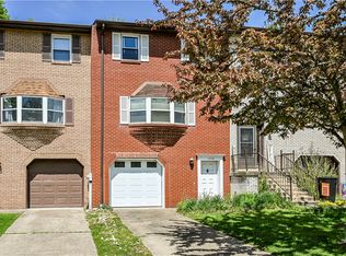 1098 Cranston Dr, Greensburg, PA 15601