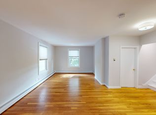 9 Devotion St #1R, Brookline, MA 02446