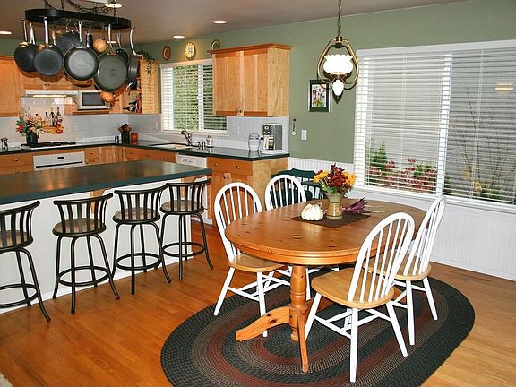 Informal Dining
