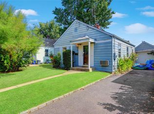 20 Marwood Rd S, Port Washington, NY 11050