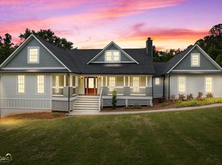 410 Holly Hills Ln, McDonough, GA 30252