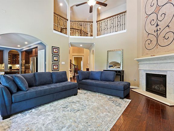 5th image of 8707 Rosehedge Terrace Way
