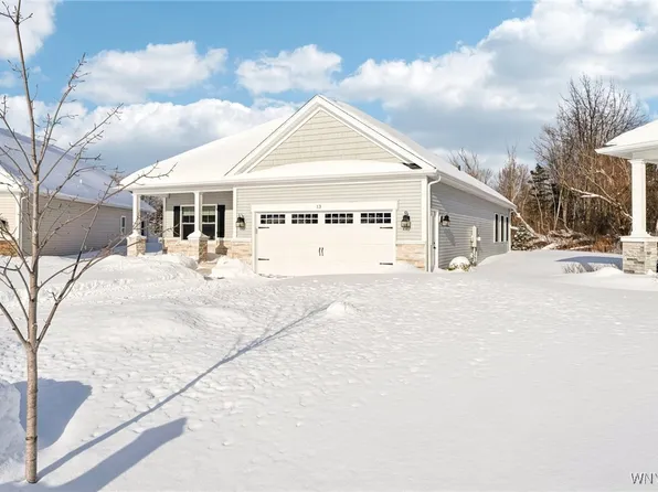 6385 Boston State Rd #13, Hamburg, NY 14075