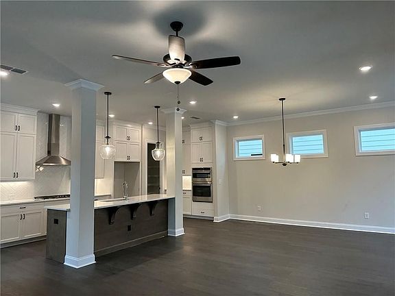 4th image of 4637 Molder Dr