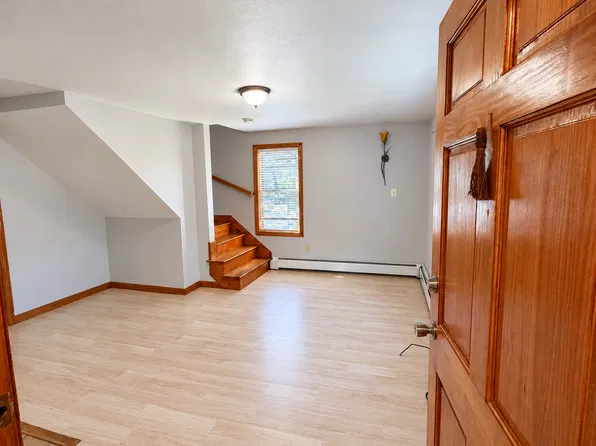 71 Branch St APT 3, Fall River, MA 02721