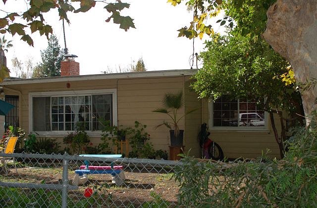 2nd image of 1145 Laurel Ave
