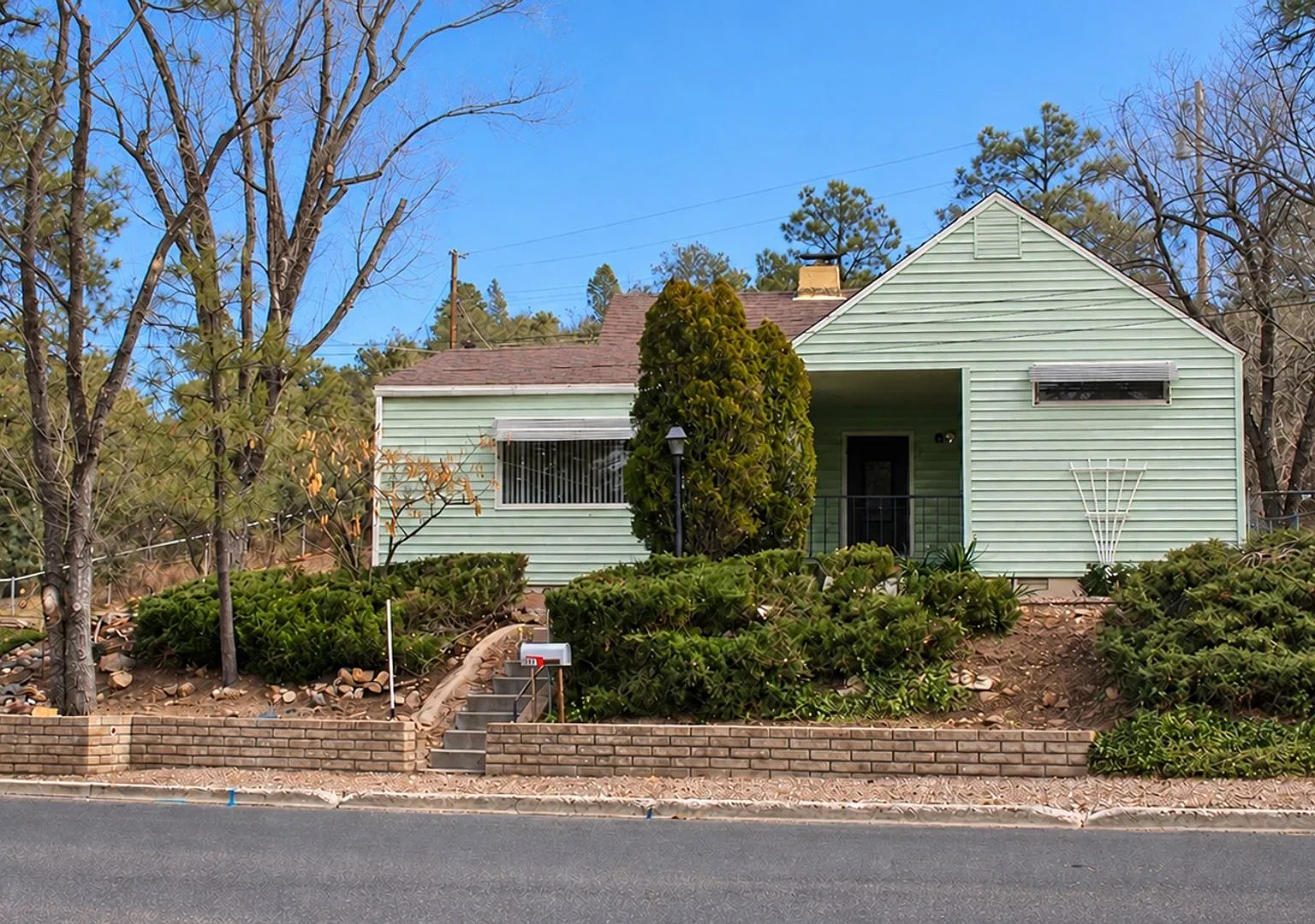Prescott 3BR Home with Loft, Fenced Area & Detached Garage — Photo 1