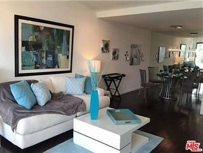 906 N Doheny Dr APT 415, West Hollywood, CA, 90069
