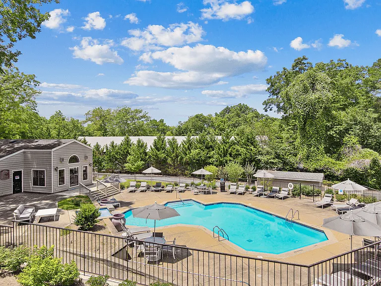 Towne Creek Apartment Homes — Photo 8