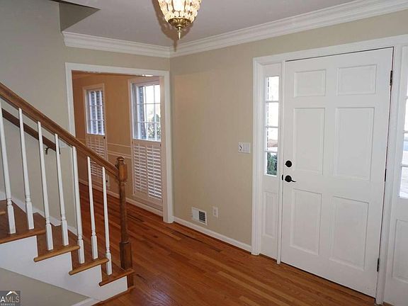 3rd image of 1140 Falstaff Dr