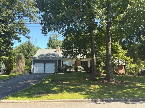 28 Underwood Rd, Montville, NJ 07045