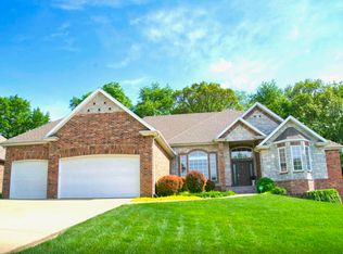 4294 E Berkeley St, Springfield, MO 65809