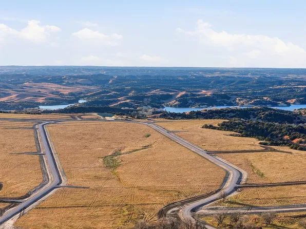 4 Cedar Blf, Brady, NE 69123