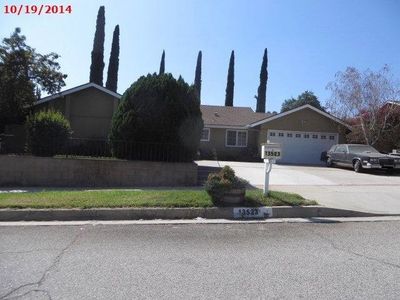 13523 Fellows Ave, Sylmar, CA, 91342