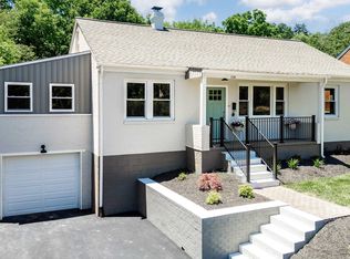 220 Edgewood Rd, Staunton, VA 24401