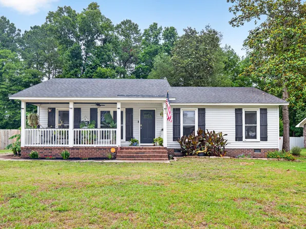 213 Elm St, Moncks Corner, SC 29461