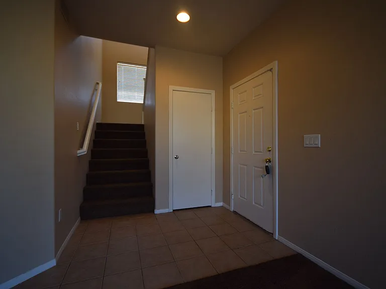 4036 Joyous St — Photo 2