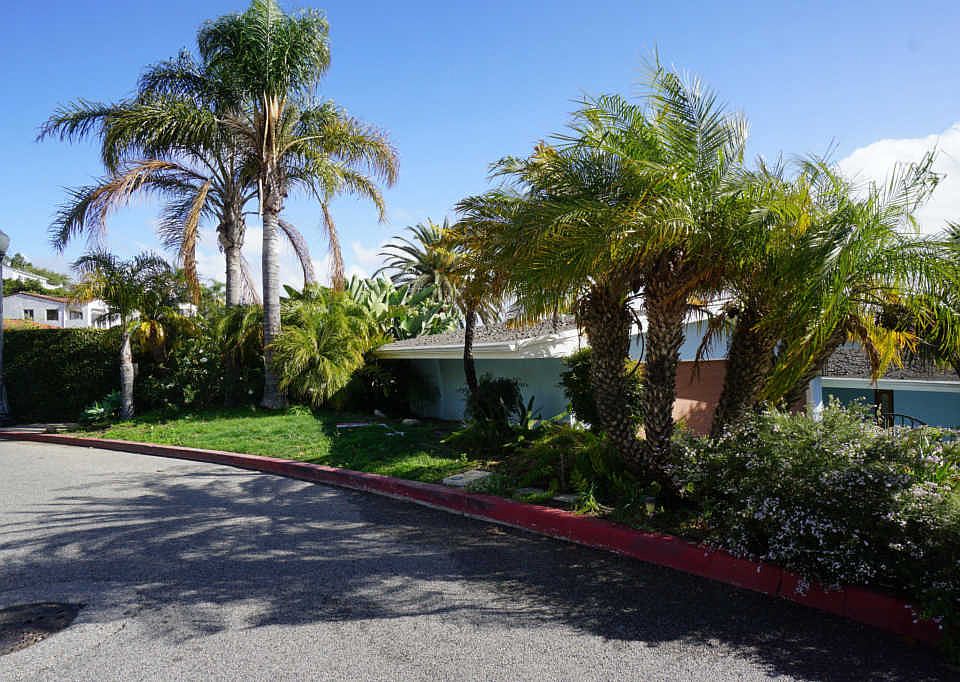 1st image of 2174 Sunset Dr