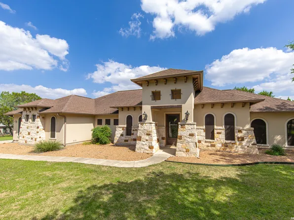 10406 RINDERFARM CT, New Braunfels, TX 78132