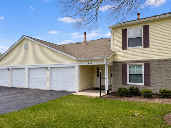 718 Crescent Ct, Bartlett, IL