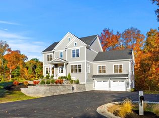 35 Prospect St, Rowley, MA 01969