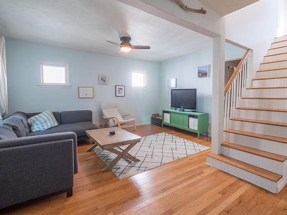 5th image of 2106 E Vollmer Ave