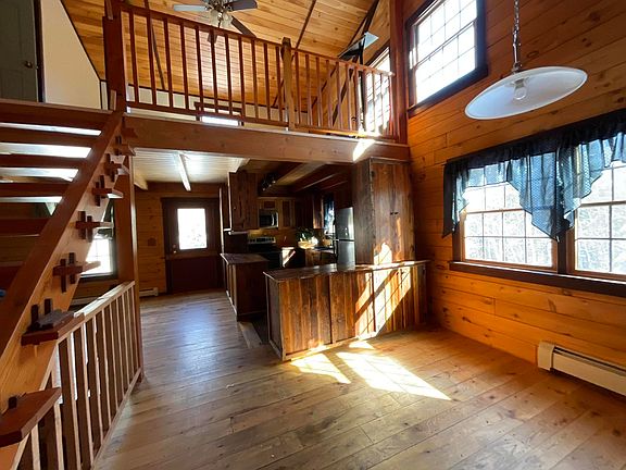 3rd image of 385 Greenacre Road