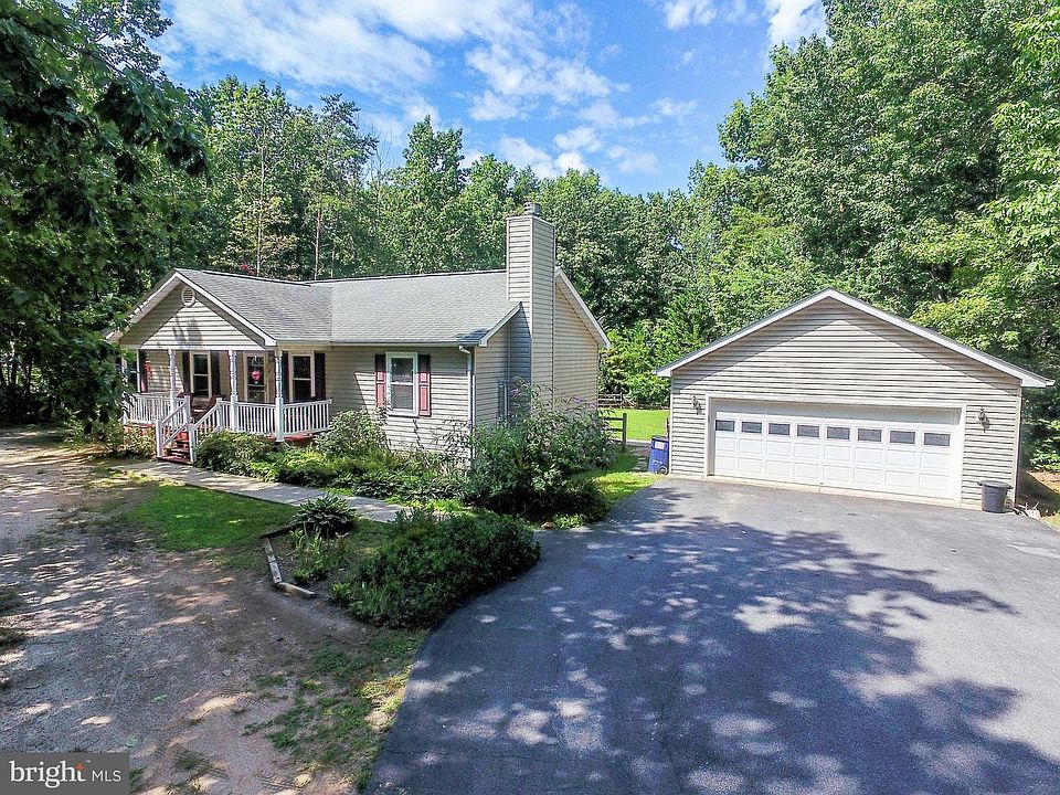 1st image of 166 Linda Ln