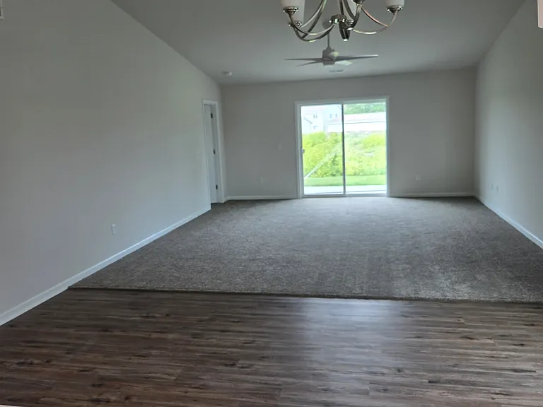 4422 Squaw Valley Dr — Photo 5
