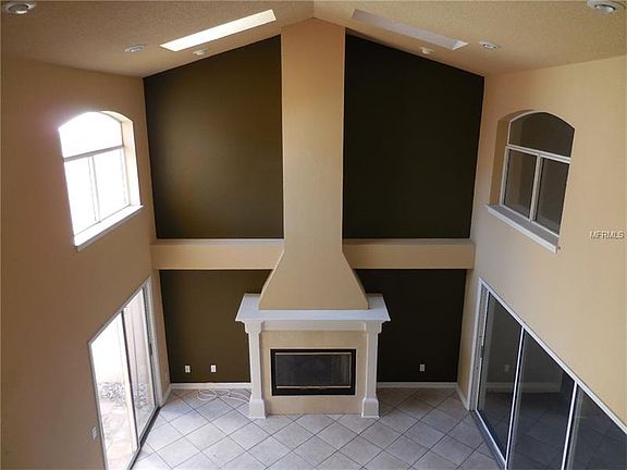 3rd image of 7439 Somerset Shores Ct