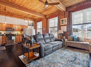 471 Silver St APT 102, Manchester, NH 03103