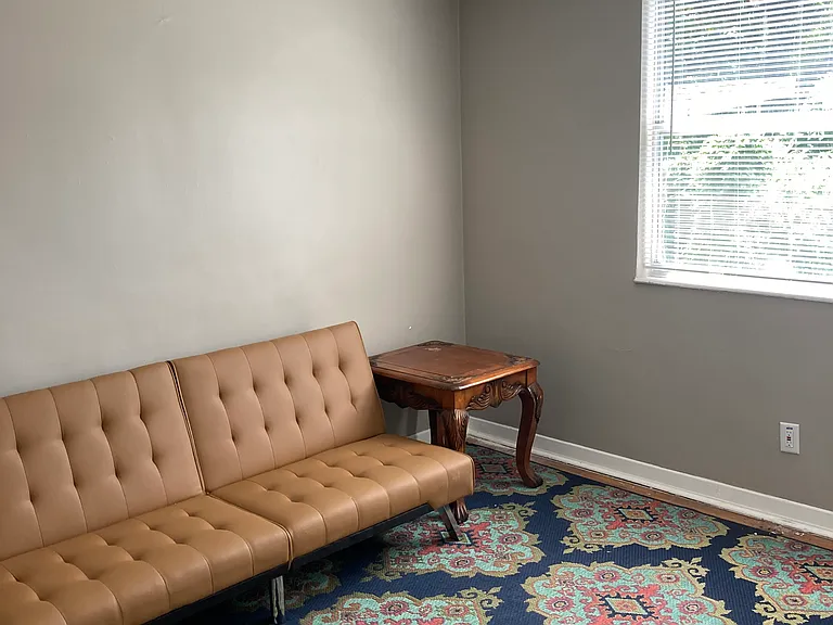 4105 Seminole Ave — Photo 2