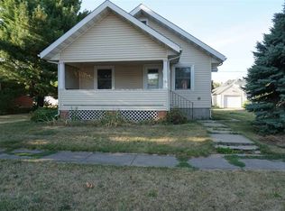 305 C Ave, Washington, IA 52247