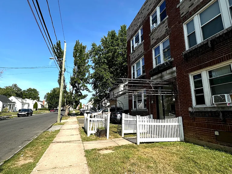 77 Hanmer St #3W — Photo 16