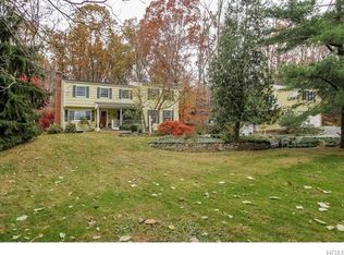 479 Chappaqua Rd, Briarcliff Manor, NY 10510
