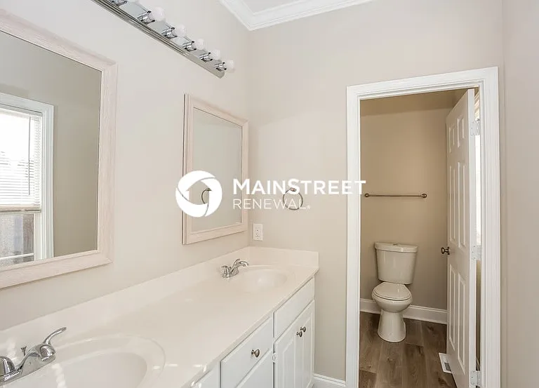 205 S Upright St — Photo 13