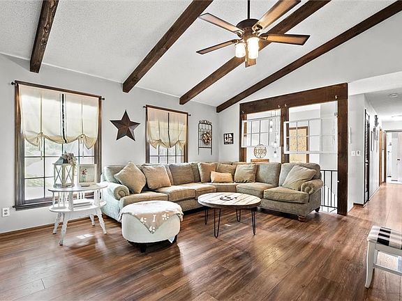 5th image of 5912 NW Whispering Oaks Ln