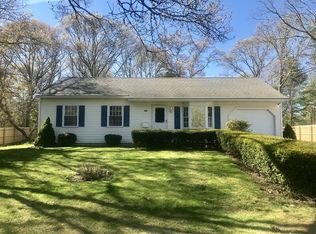 88 Walnut St, Hyannis, MA 02601