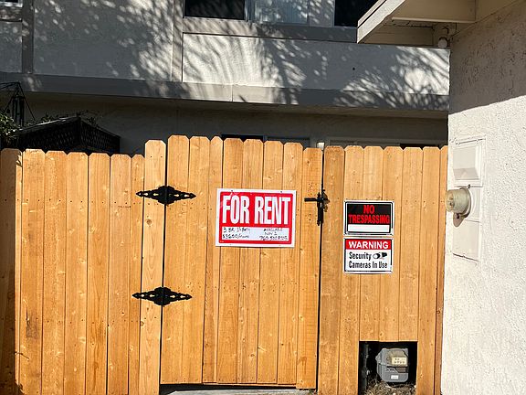 Private patio entrance